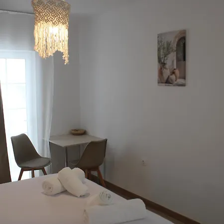 Lyra Tilos Apartman Livádia