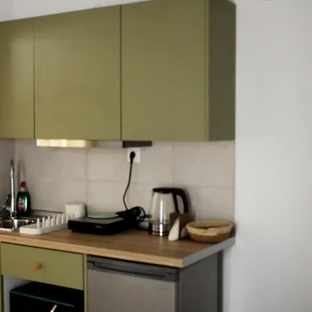 Lyra Tilos Apartman Livádia