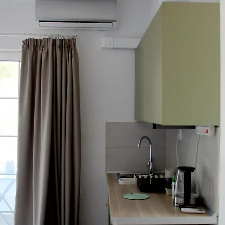 Lyra Tilos Apartman